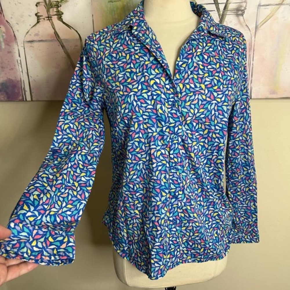 TALBOTS top size MP blue pink bird print button up shirt medium petite